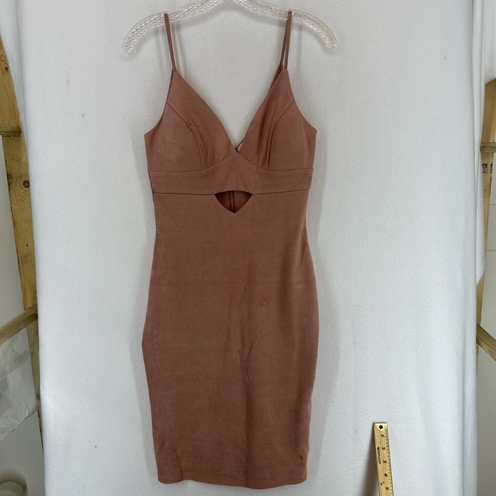 Charlotte Russe Bodycon Front Cutout Above the Knee Dress M Pink
